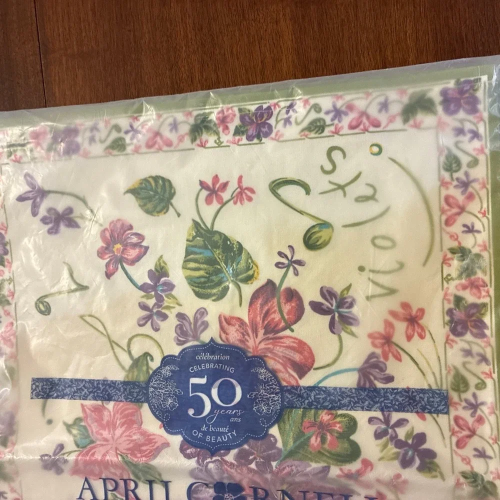 April Cornell Placemats NWT 14x19